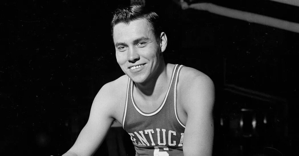 Cliff Hagan, Master of the Hook Shot, Dies at 94