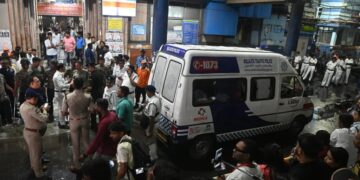 17 Dead, Dozens Injured After Stampede at Indian Religious Event