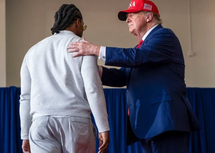 In Campaign’s Final Stretch, Trump Can’t Stop Praising Men’s Bodies