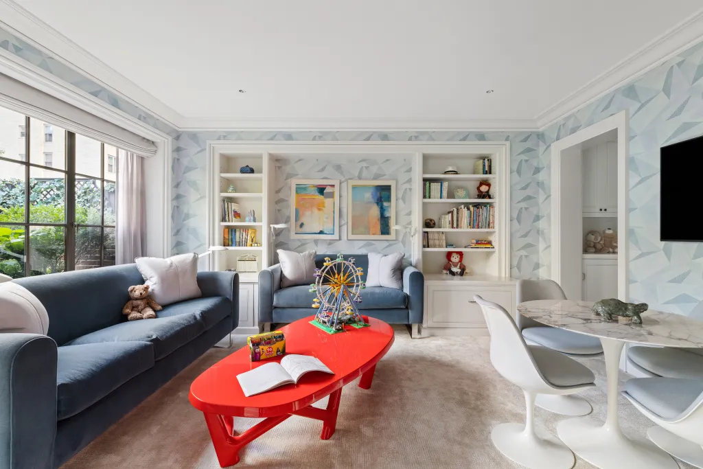 Over six years, with Christy steering the design, they preserved the landmarked limestone facade, added a floor and reinforced the structure with steel to create a roughly 16,000-square-foot, 20-room home.