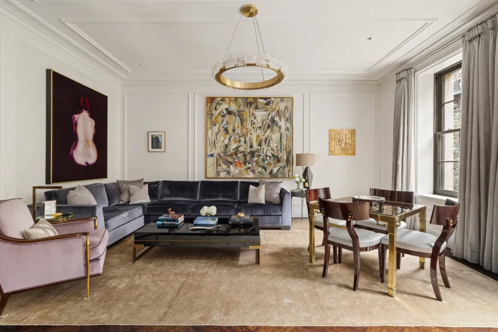 A living area. 