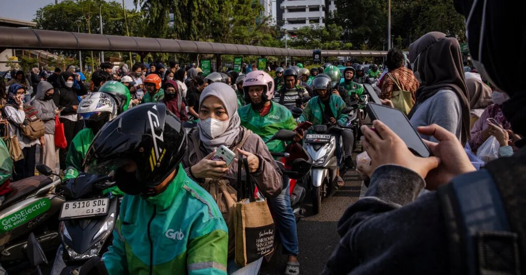‘A Ticking Time Bomb’: An Economic Crisis Looms in Indonesia
