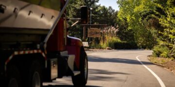 A Colorado Town Was Beset by Traffic. Its Fix Led to a Border Battle.