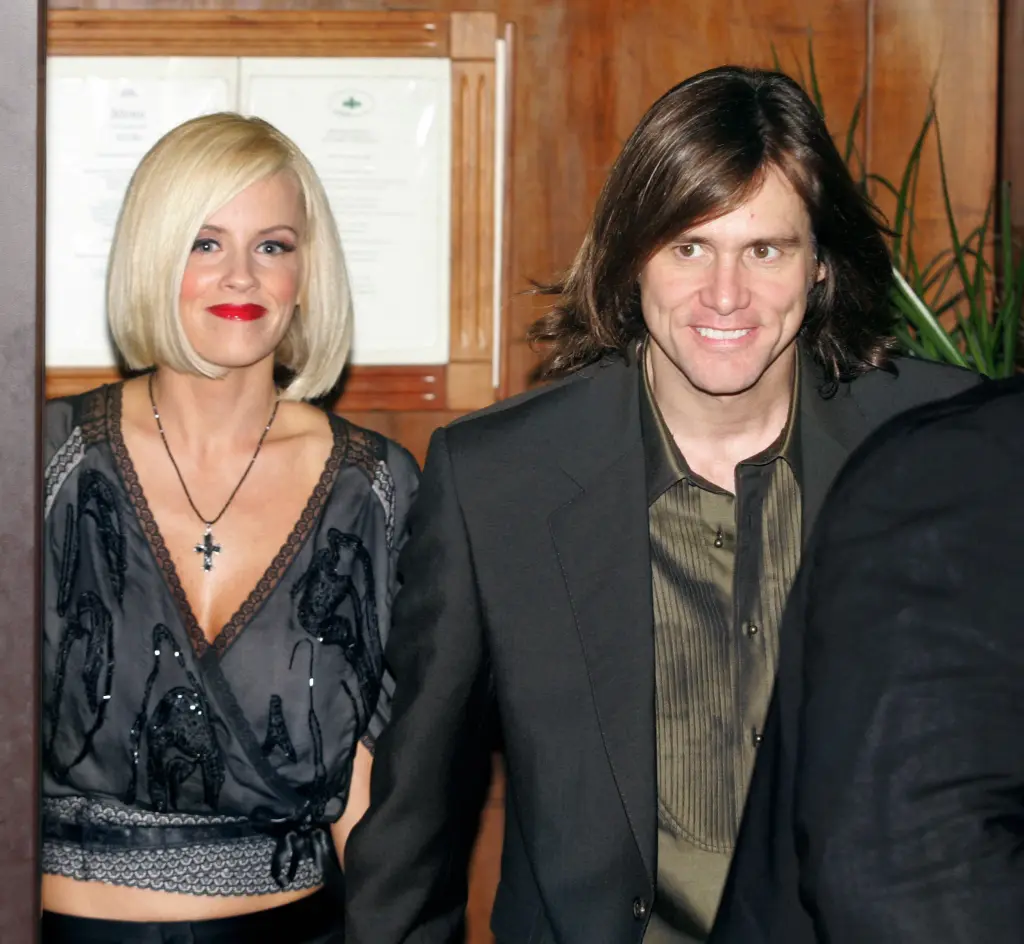 US actor Jim Carrey and his girlfriend Jenny McCarthy leaving a restaurant in central Rome.