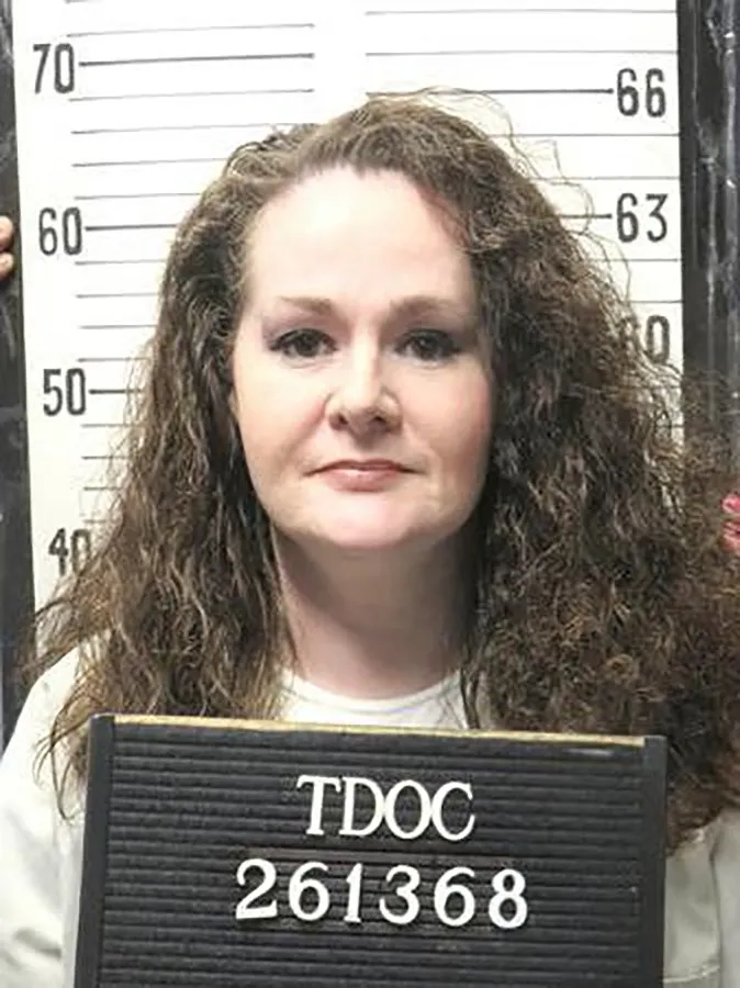 911 callers phoning for medical assistance after Christa Pike's botched execution, but first responders thought they were being pranked at first.