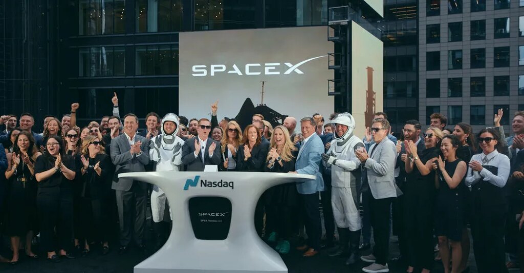SpaceX Swings to a Profit, as A.I. Business Grows