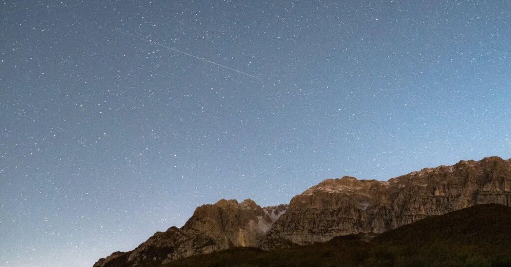 How to Catch the Orionids, a Meteor Shower From Halley’s Comet