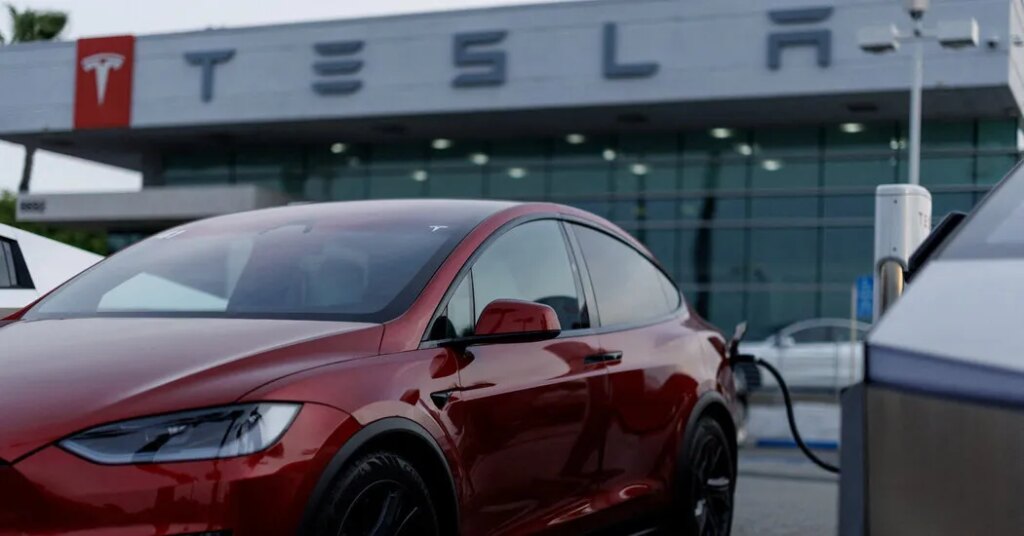 Tesla Profit Slumps as Musk Pours Money Into A.I. and Robots