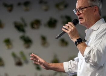 5 Things to Know About Adam Hamilton, the Pastor Running for Senate in Kansas