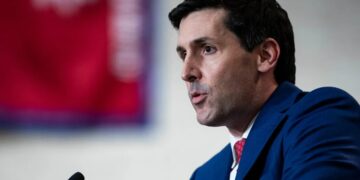 Key Trump Health Adviser Resigns Ahead of Midterms