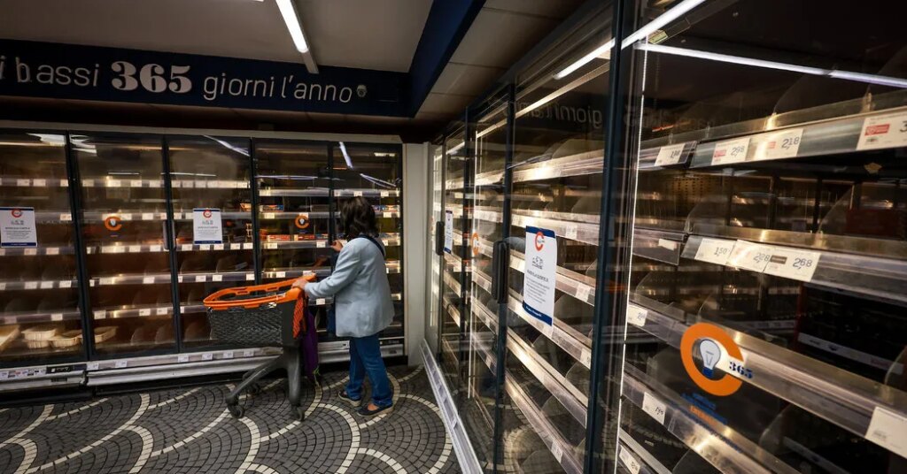 Italy Experiences Food and Fuel Shortages After Truckers on Strike Block Roads