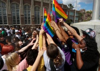 Are Fewer Teens Identifying as Gay or Bisexual? It’s Complicated.