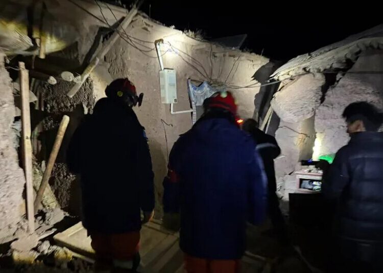 Powerful Earthquake Kills at Least 16 People in Tibet
