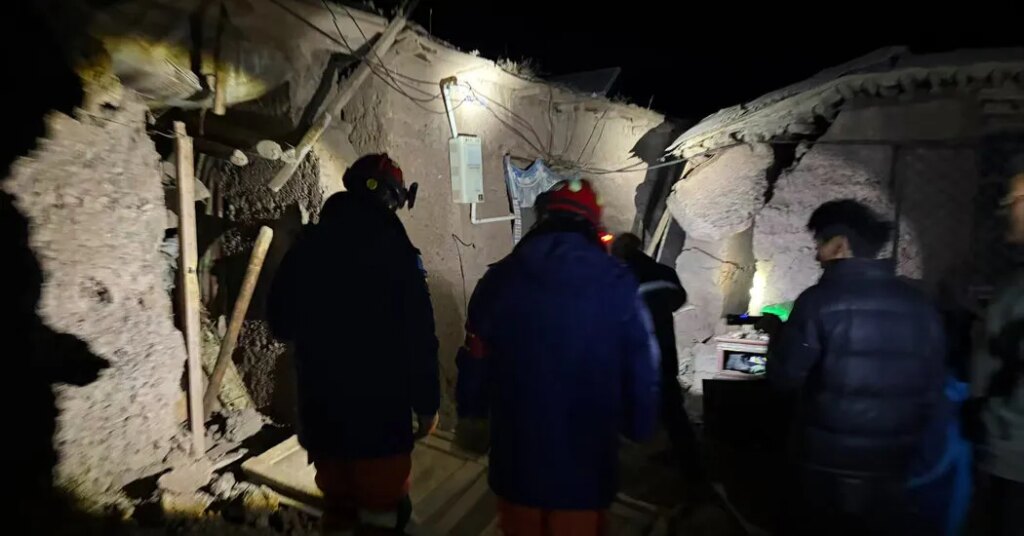 Powerful Earthquake Kills at Least 16 People in Tibet