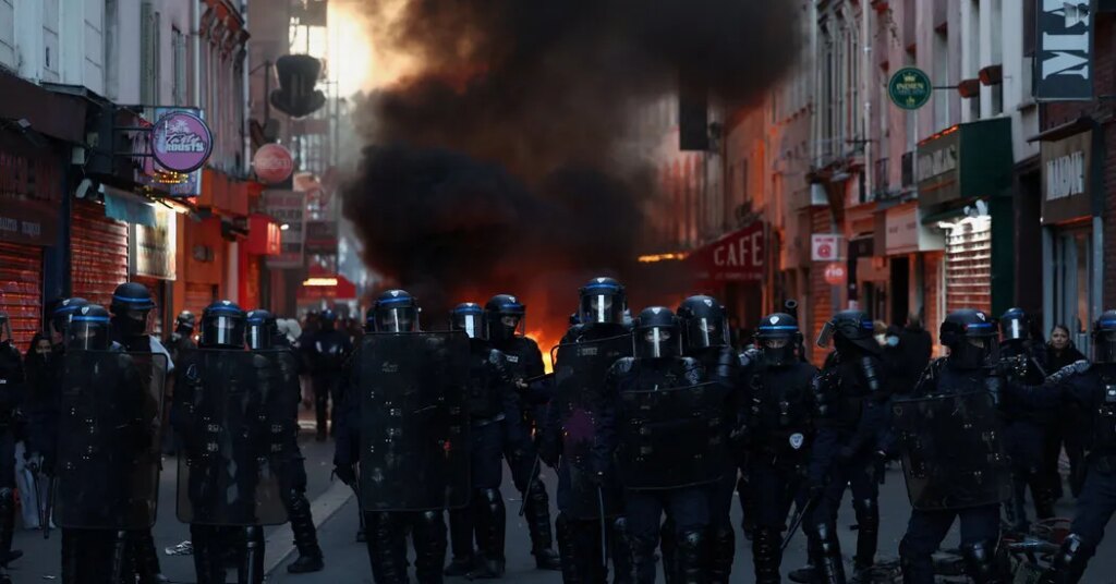 France Plans to Bolster Police Presence, Expecting New Protests