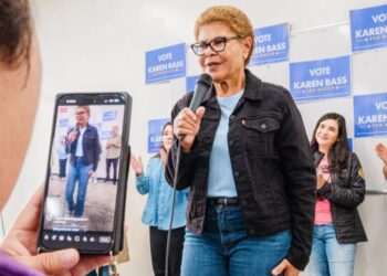 Karen Bass Climbed L.A.’s Political Ladder. Then a Fire Changed Everything.