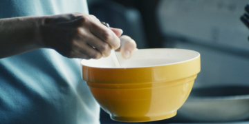 Is There a Correct Way to Mix Eggs?