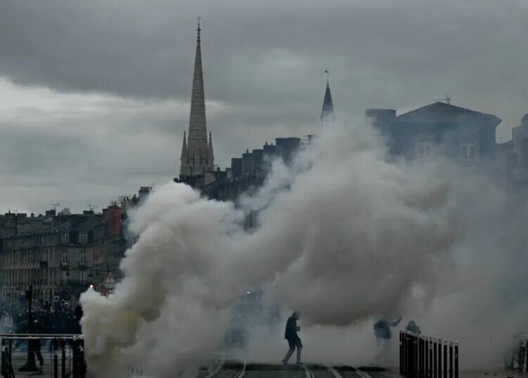 Unrest Erupts Again in France, but This Time, With Less Property Damage