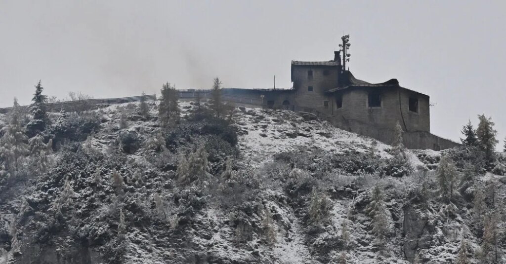 ‘Eagle’s Nest,’ Nazi-Era Guesthouse in German Alps, Is Gutted by Fire