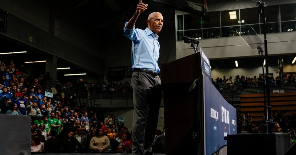 How Obama and Trump Made Their Cases in Dueling Midterm Speeches