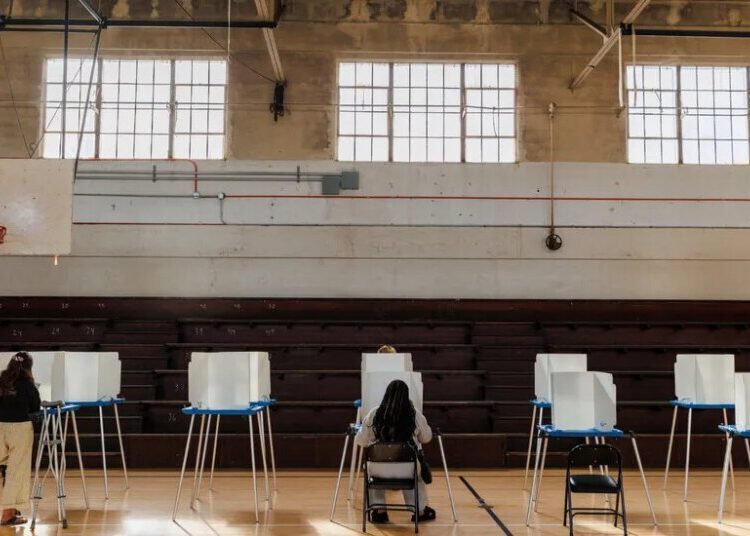 Berkeley Considers Starting a Public Bank With Taxpayer Dollars