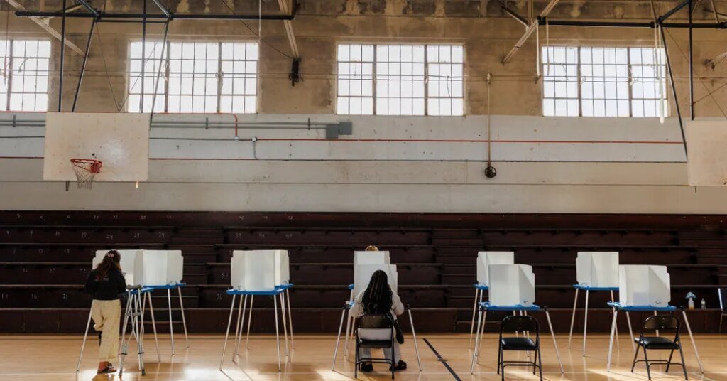 Berkeley Considers Starting a Public Bank With Taxpayer Dollars