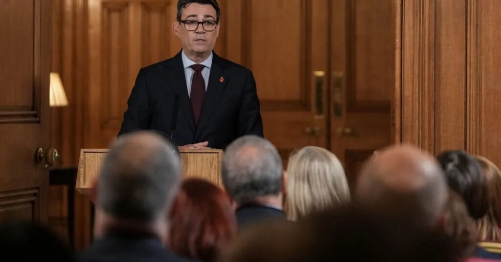 How to Tax and Spend in a ‘Turbulent Time?’ U.K. Tries a Balancing Act.