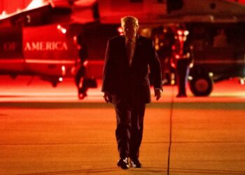An Unpredictable President, a Grim White House: Trump Faces Down the Midterms