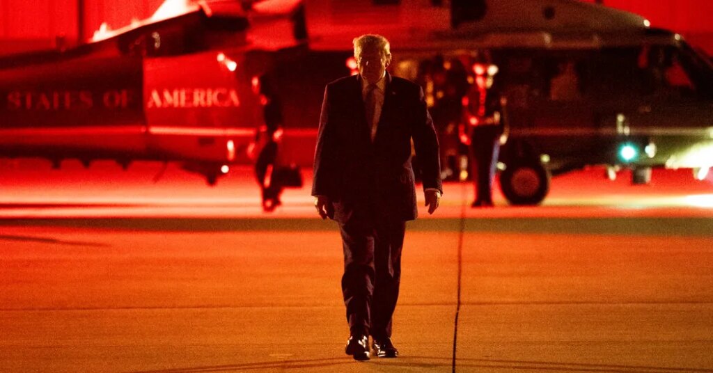 An Unpredictable President, a Grim White House: Trump Faces Down the Midterms