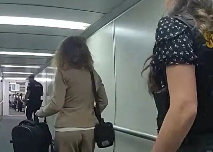 She Was Arrested After Leaving Her Kids for Days. Parents Are Debating.