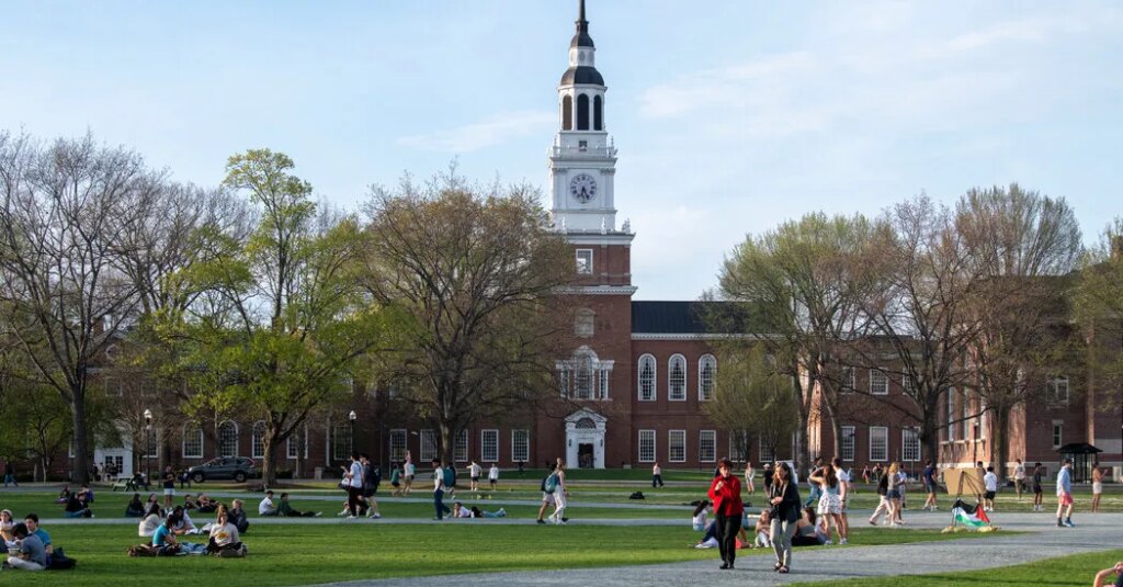 Top Dartmouth Leader Steps Down Over Undisclosed A.I. Use in Writings