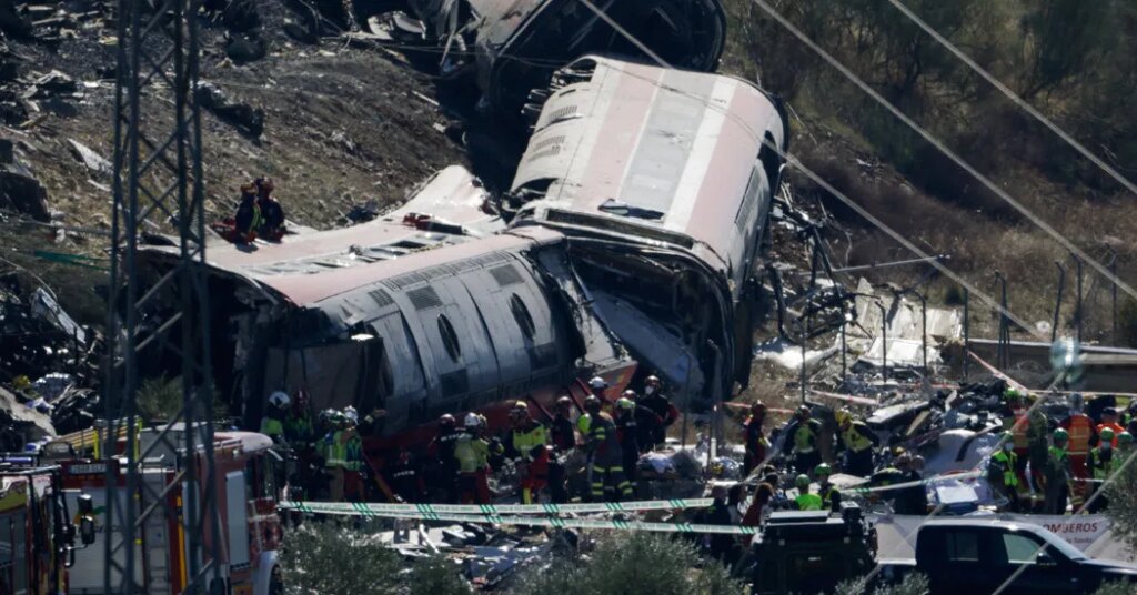 Spain’s Transportation Minister Said Incorrect Instructions Led to Train Crash