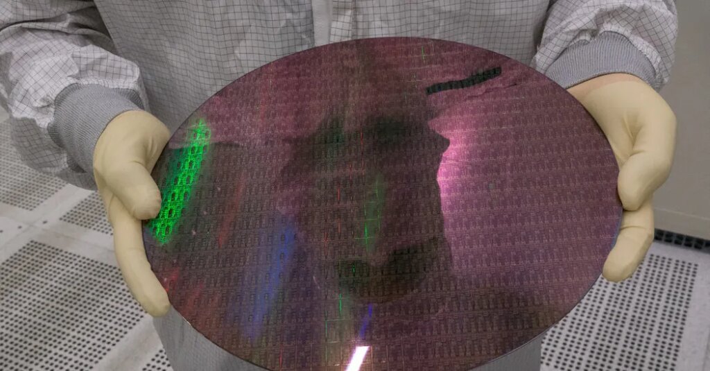 Intel’s Shares Plunge 20% as A.I. Hinders Some Parts of Its Business