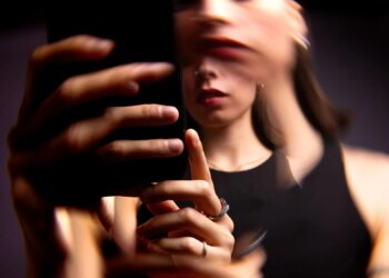 3 Signs Your Partner Is Obsessed With You in an Unhealthy Way, According to Psychology