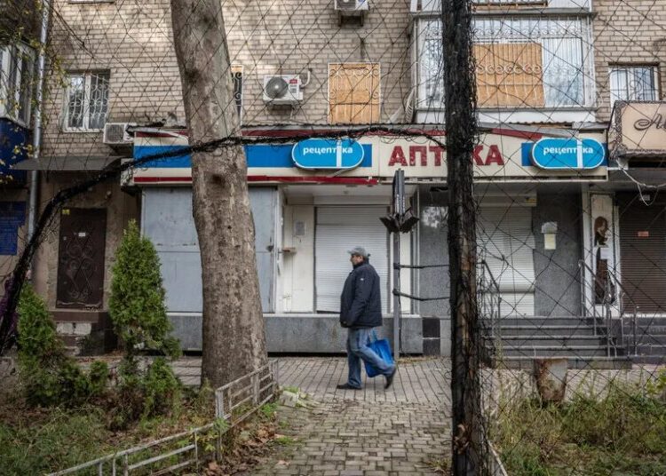 Evacuees Arrive to Safety From Besieged Ukrainian City