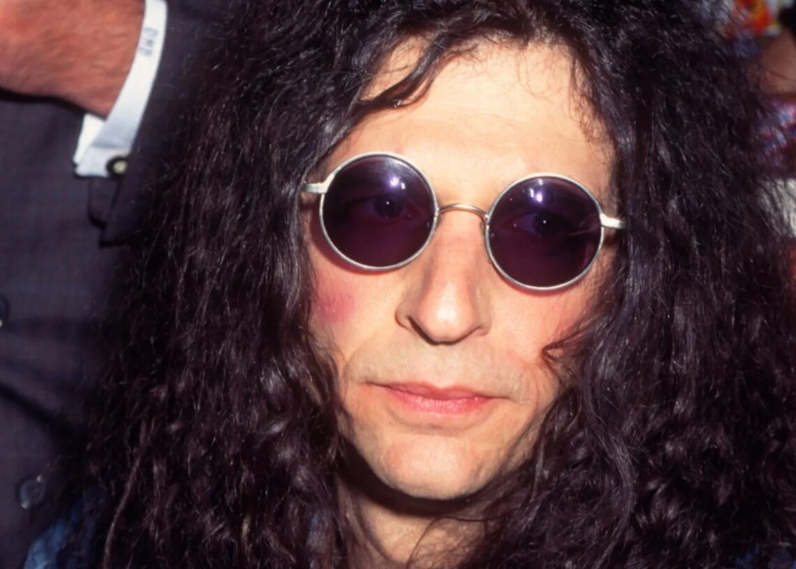 31 Years Ago, a Howard Stern Listener Pulled Over to Help Save a Caller’s Life
