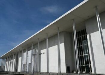 Court Filing Cites Internal Pressure to Close Kennedy Center