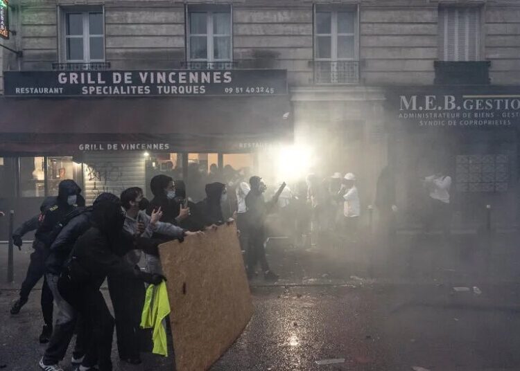 Plan for More Protests, This Time on Halloween, Causes Jitters in France
