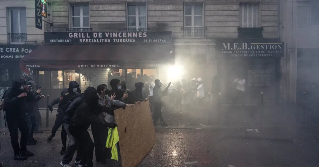 Plan for More Protests, This Time on Halloween, Causes Jitters in France