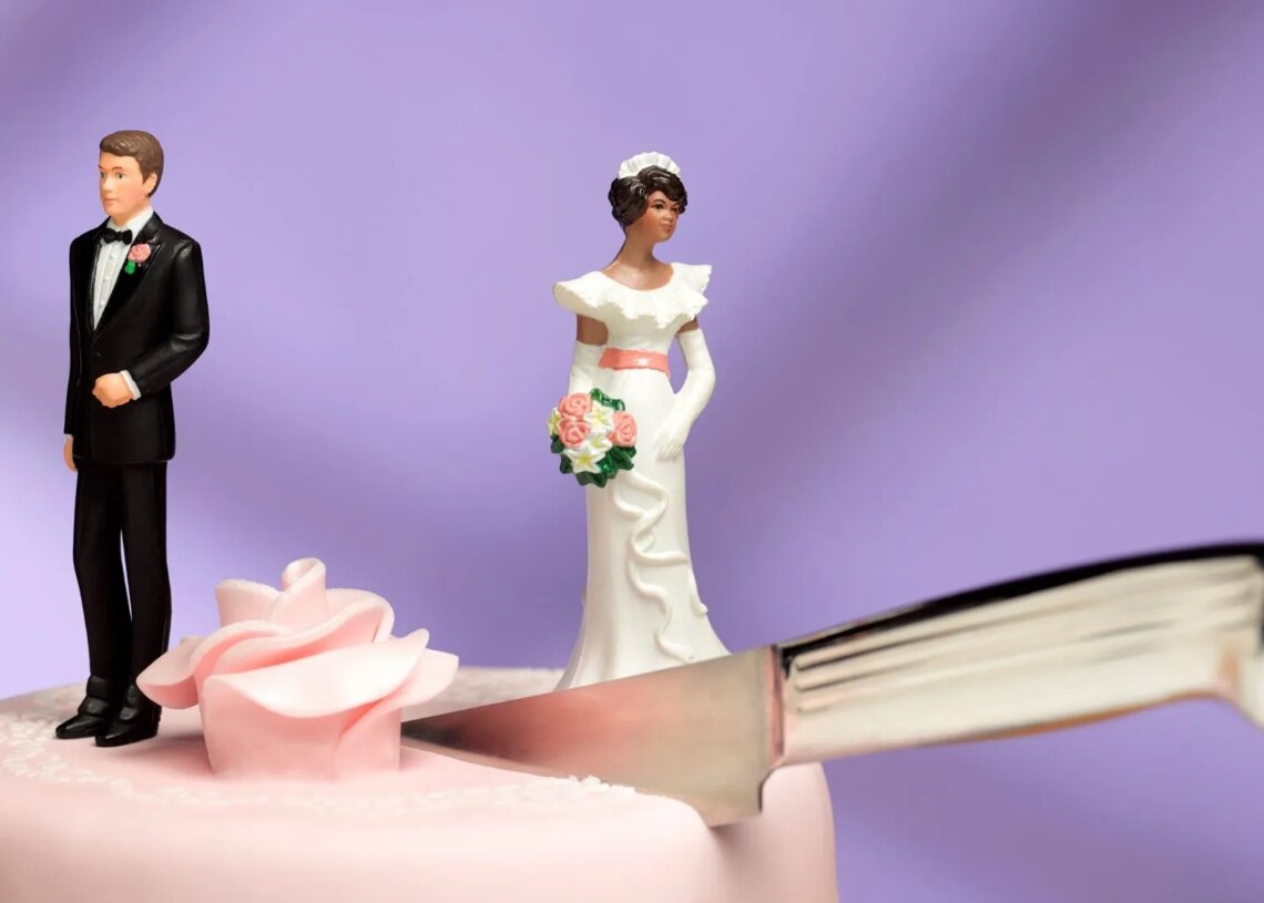 4 Questions to Ask Yourself Before Getting Married, According to a Relationship Coach