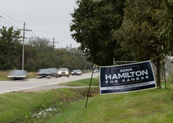 Here’s what’s making the Kansas Senate race so competitive