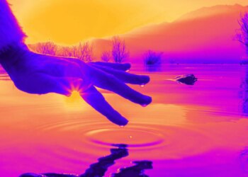 5 Signs You Might Be a Mystic, According to a Spiritual Expert