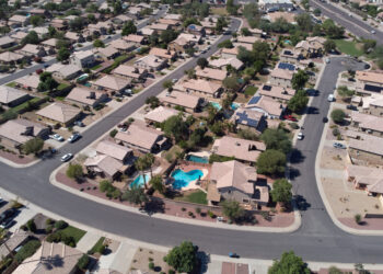 ‘Cheap water is over’: A $500 bill shows a Southwest suburb’s dilemma
