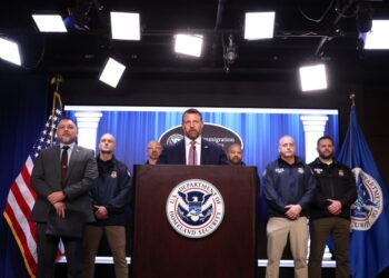 Trump officials soften approach to key immigration policy ahead of midterms