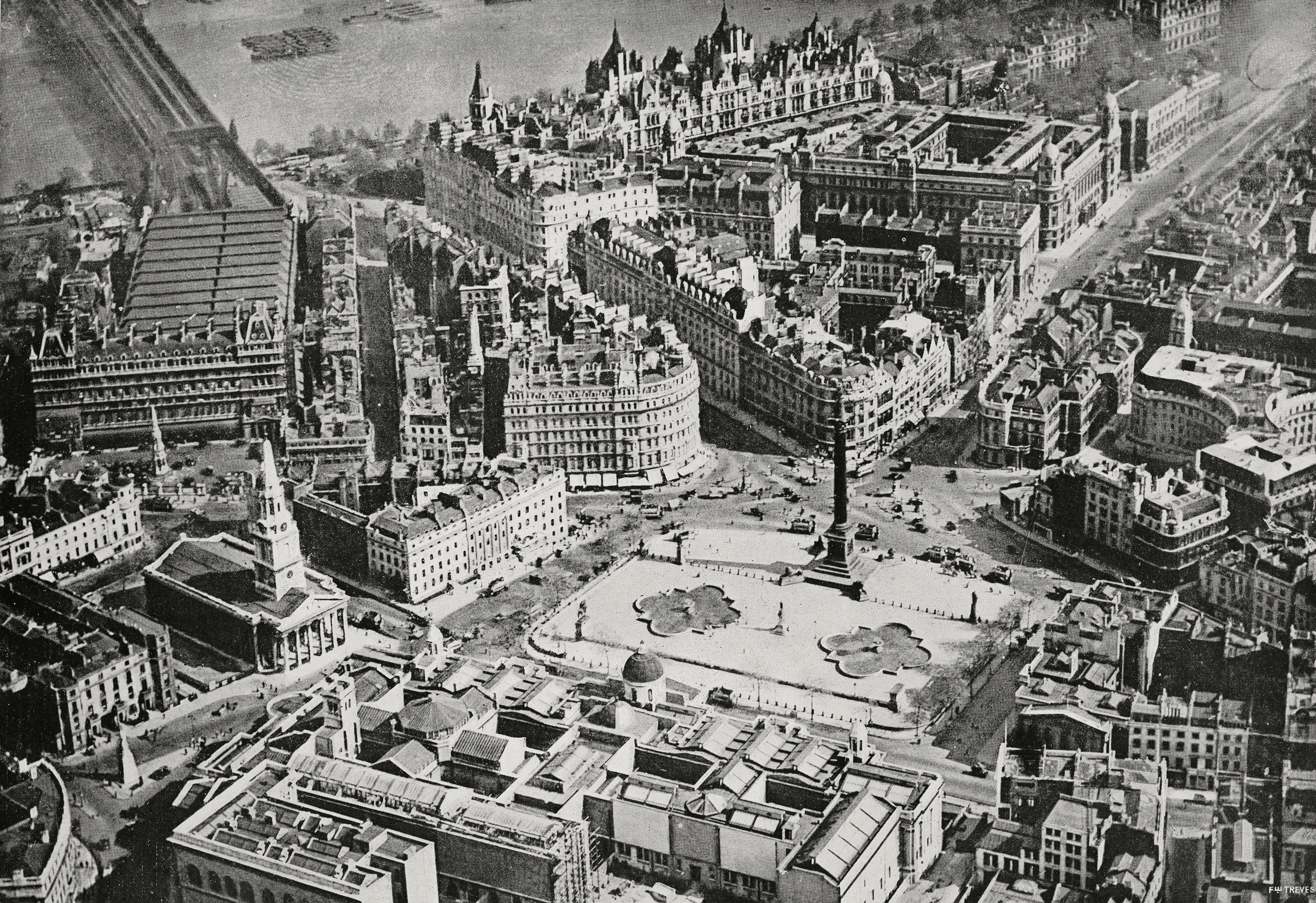Trafalgar square london 1920