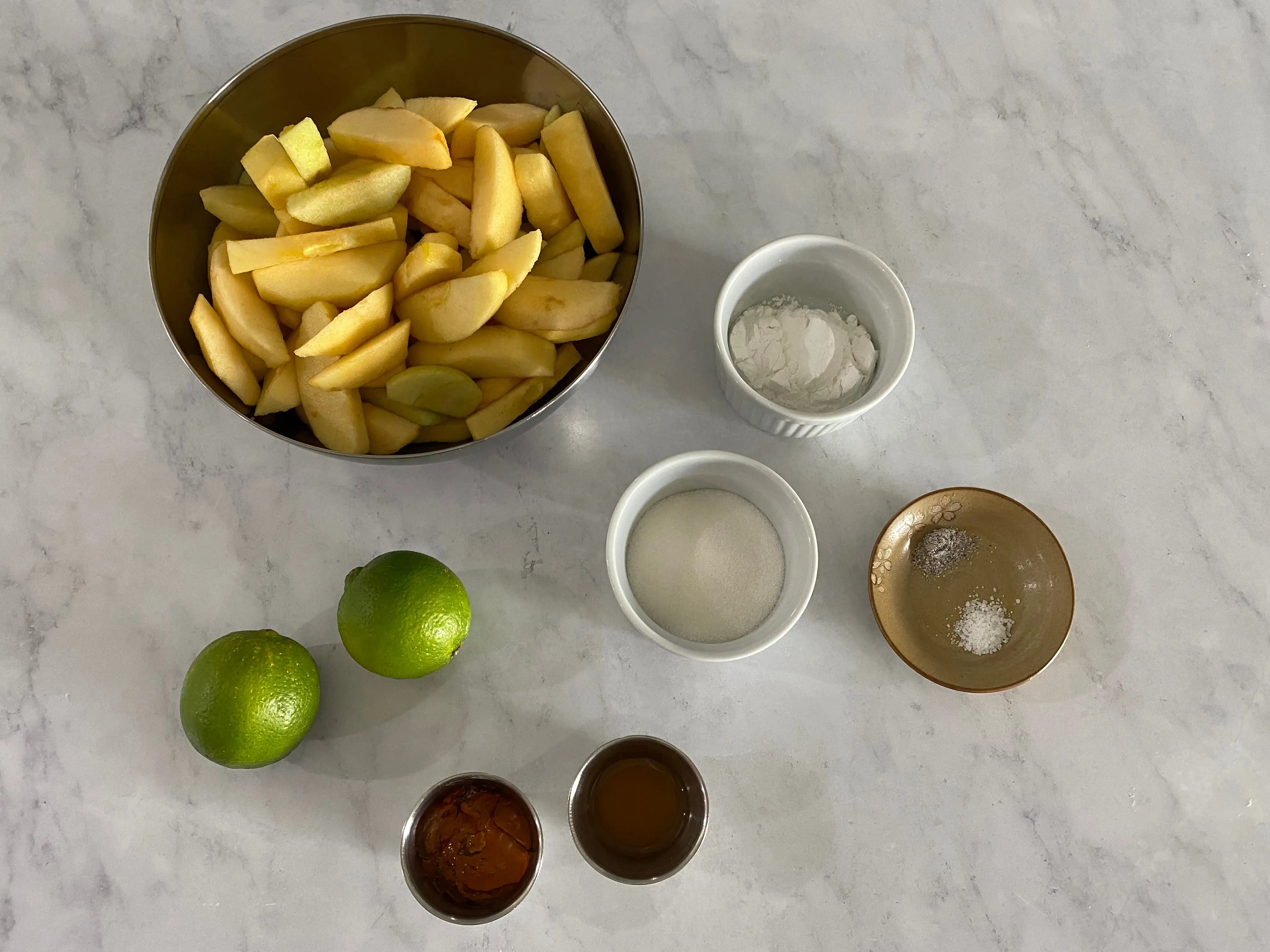 Apple filling ingredients.