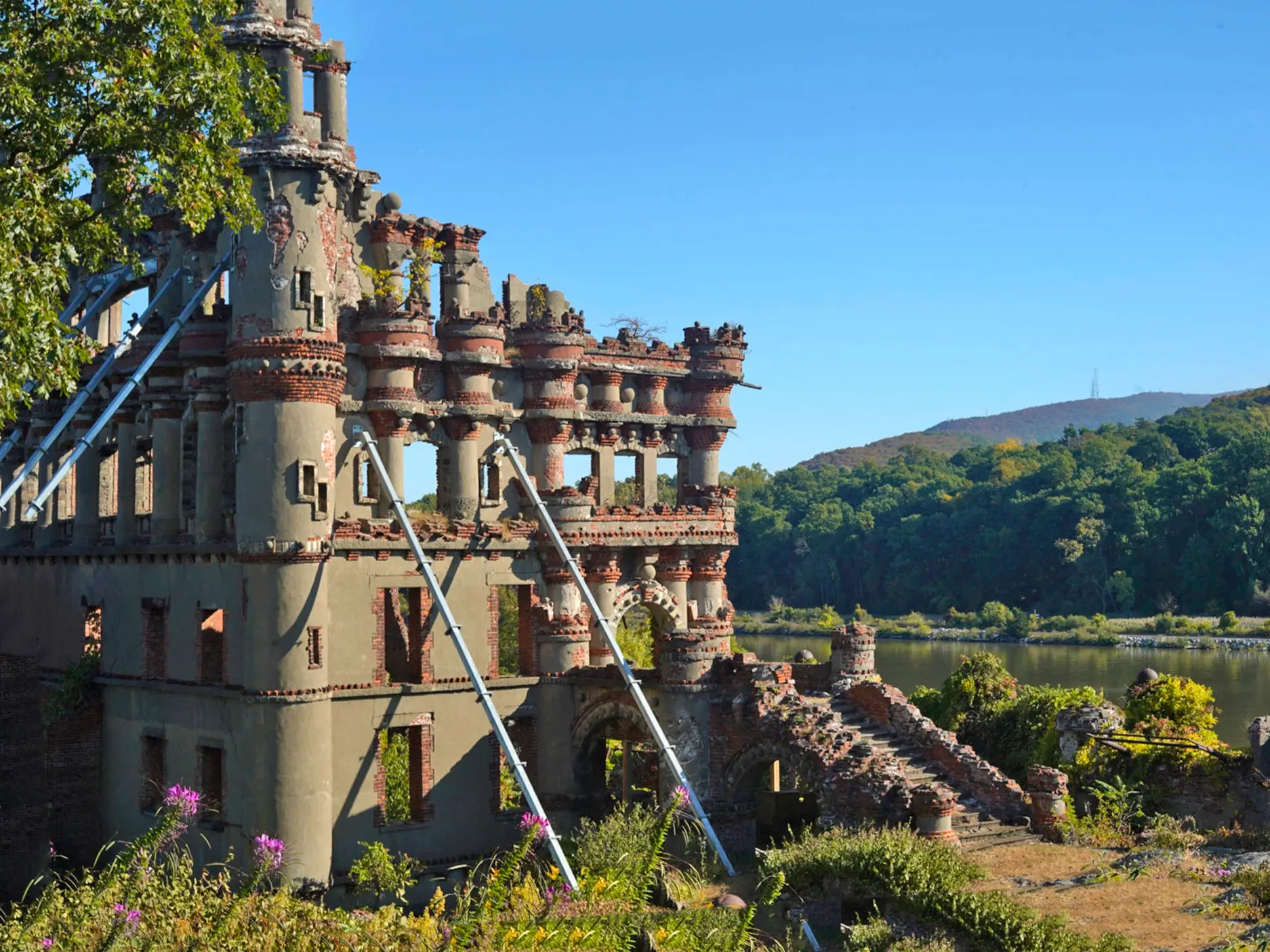 Bannerman's Castle ruins