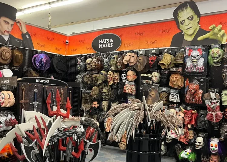I worked at Spirit Halloween for 3 years. Here are 9 mistakes I saw customers make when shopping for costumes and decor.