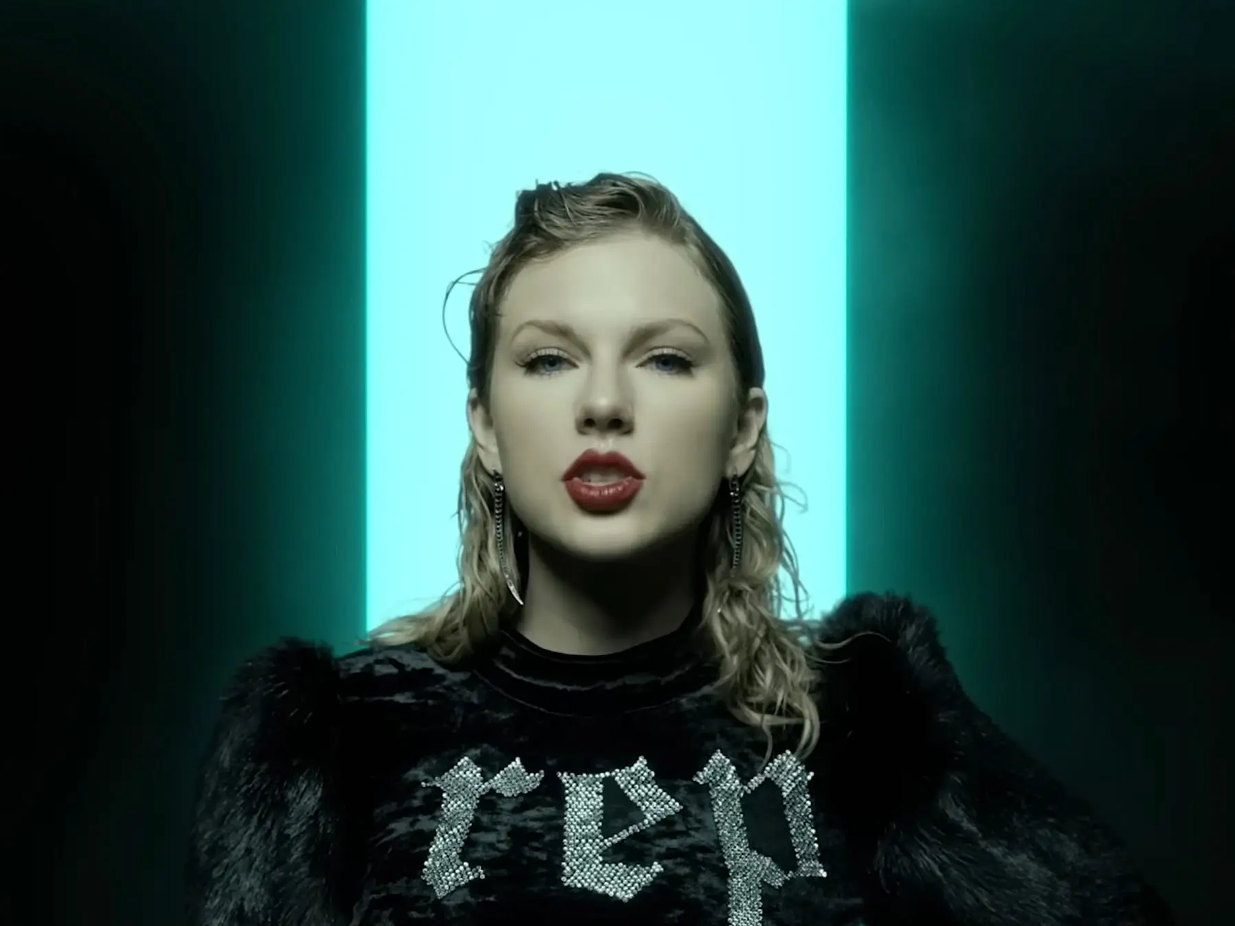 taylor swift look what you made me do music video