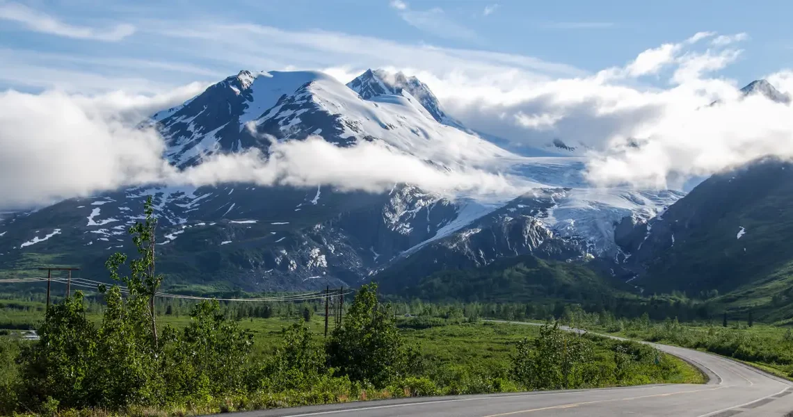 I’ve lived in Alaska for over 35 years. Here are 6 mistakes I always see tourists make when visiting the state.